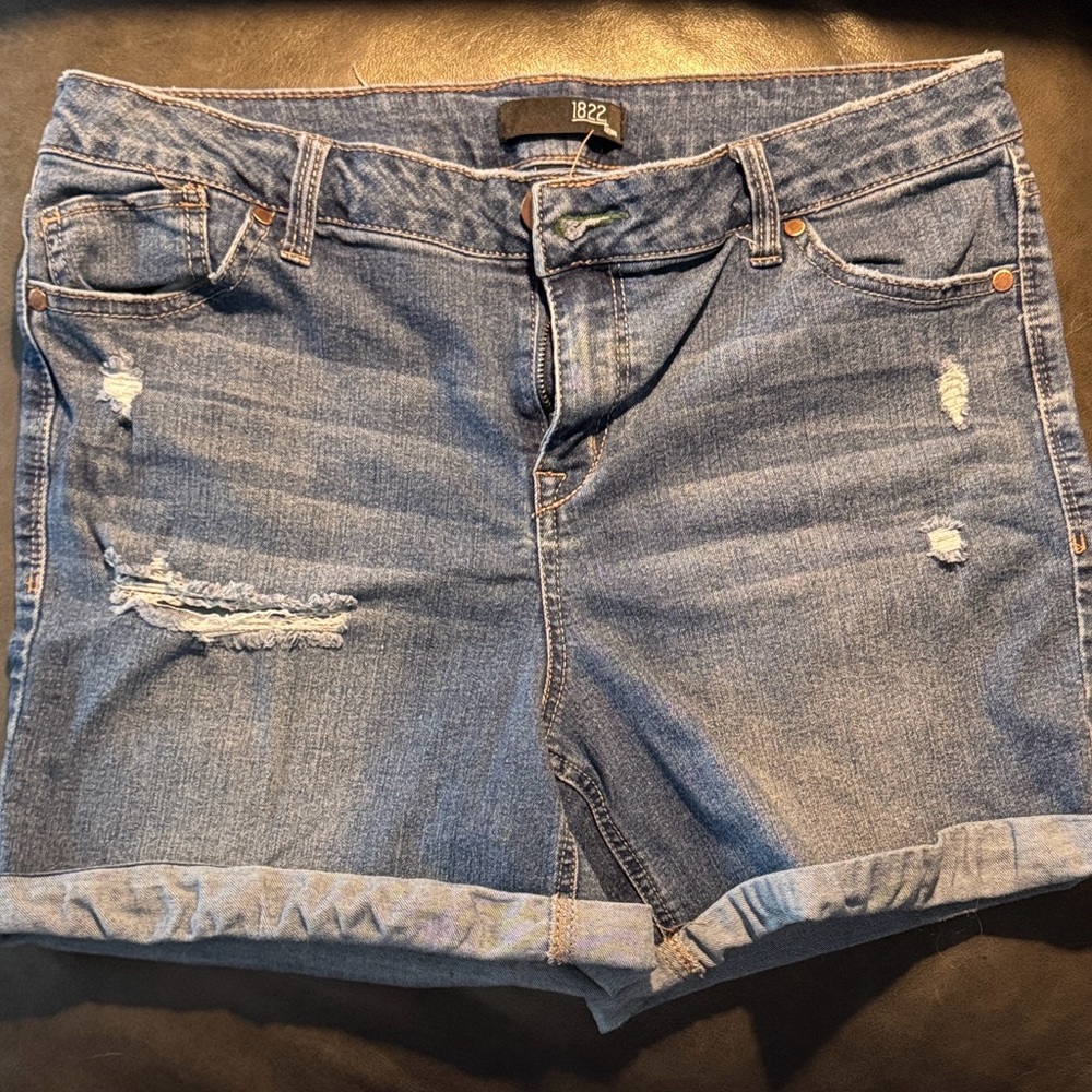 Women's 1822 Blue Denim Shorts